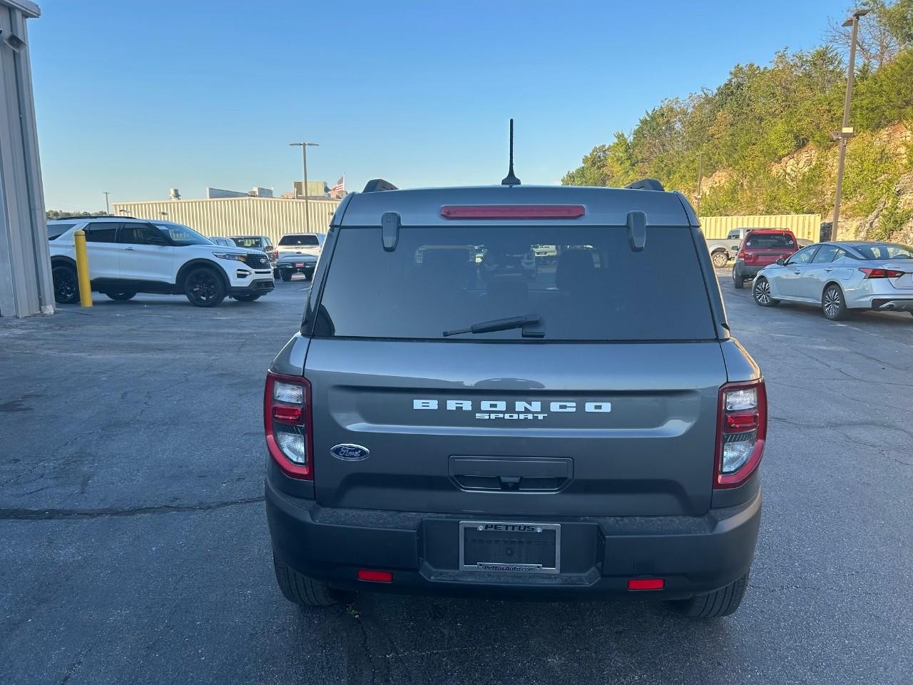 Ford Bronco Sport Vehicle Full-screen Gallery Image 03
