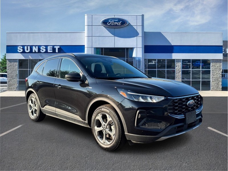 Ford Escape Vehicle Full-screen Gallery Image 01