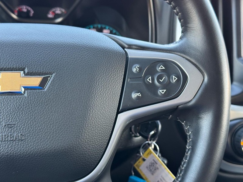 Chevrolet Colorado Vehicle Full-screen Gallery Image 19