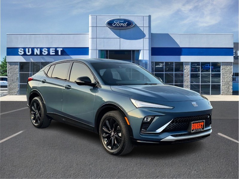 Buick Envista Vehicle Full-screen Gallery Image 01