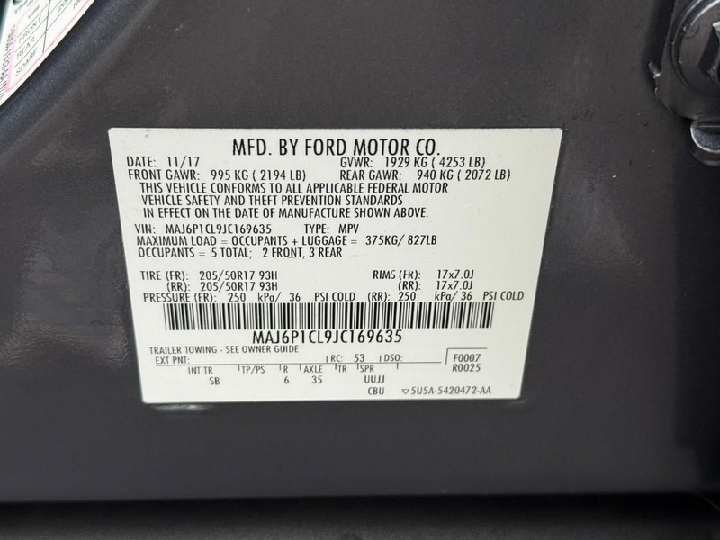 Ford EcoSport Vehicle Full-screen Gallery Image 26