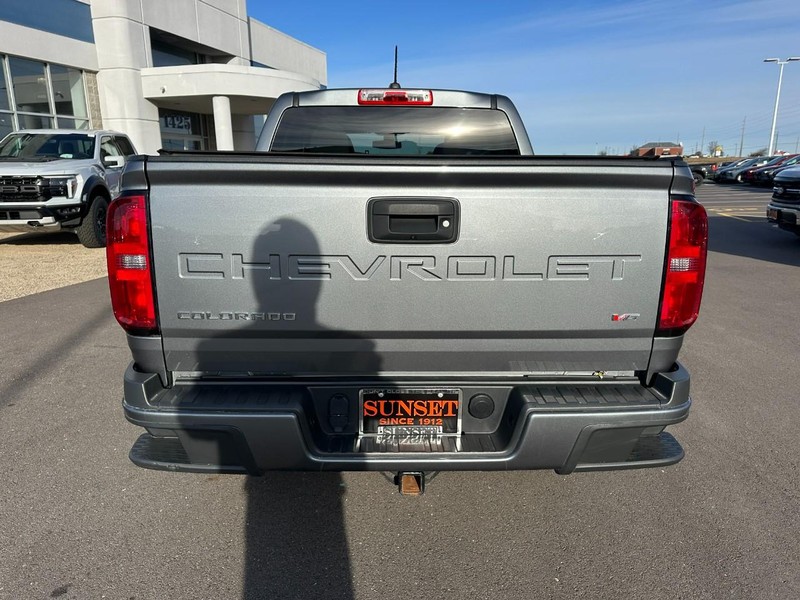 Chevrolet Colorado Vehicle Full-screen Gallery Image 04