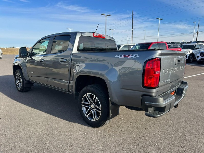Chevrolet Colorado Vehicle Full-screen Gallery Image 06