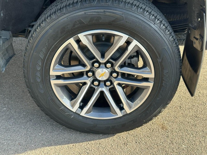 Chevrolet Colorado Vehicle Full-screen Gallery Image 07