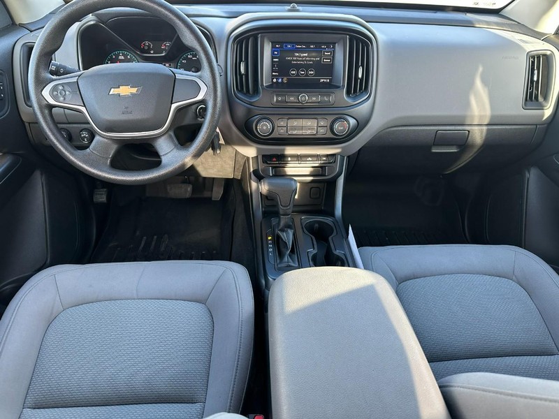 Chevrolet Colorado Vehicle Full-screen Gallery Image 11
