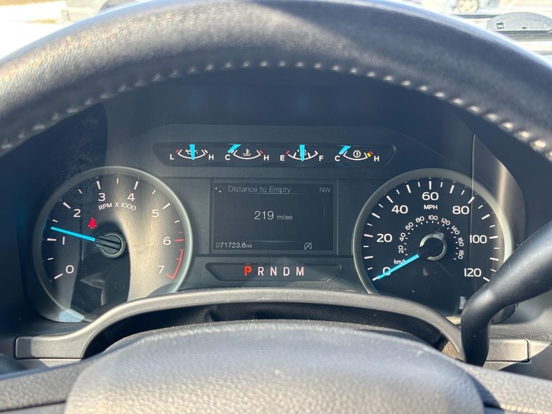 Ford F-150 Vehicle Full-screen Gallery Image 23