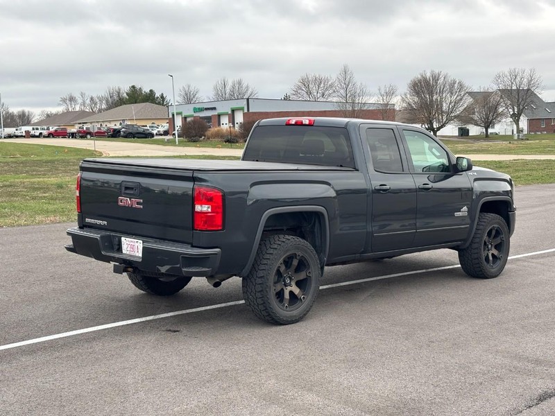 GMC Sierra 1500 Vehicle Full-screen Gallery Image 03
