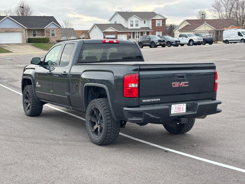 GMC Sierra 1500 Vehicle Full-screen Gallery Image 05