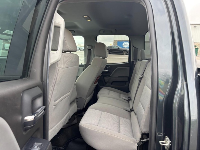 GMC Sierra 1500 Vehicle Full-screen Gallery Image 10