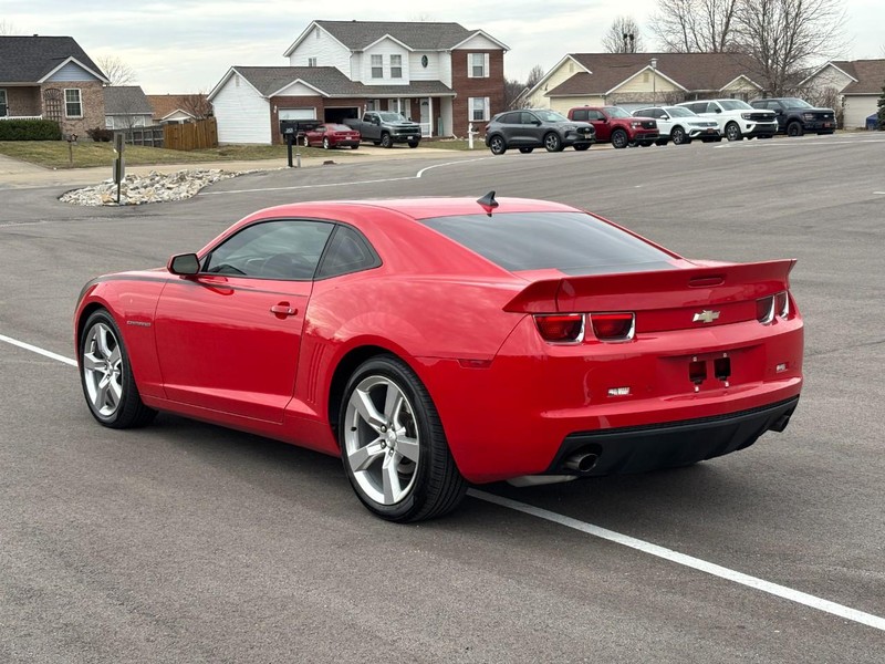 Chevrolet Camaro Vehicle Full-screen Gallery Image 05