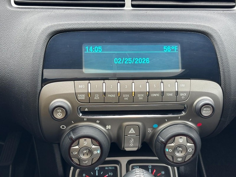 Chevrolet Camaro Vehicle Full-screen Gallery Image 19