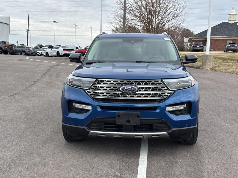 Ford Explorer Vehicle Full-screen Gallery Image 08