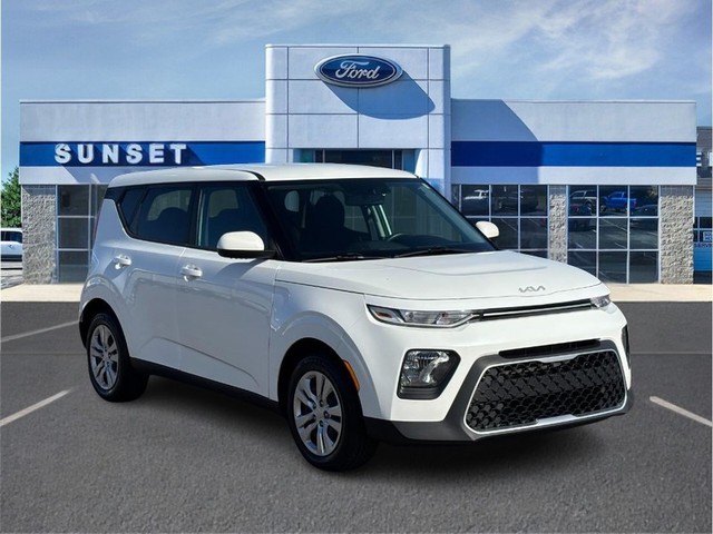 Waterloo IL 2022 Kia Soul more details - kia soul