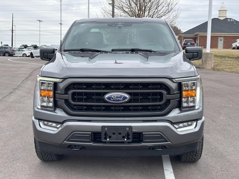 Ford F-150 Vehicle Full-screen Gallery Image 08