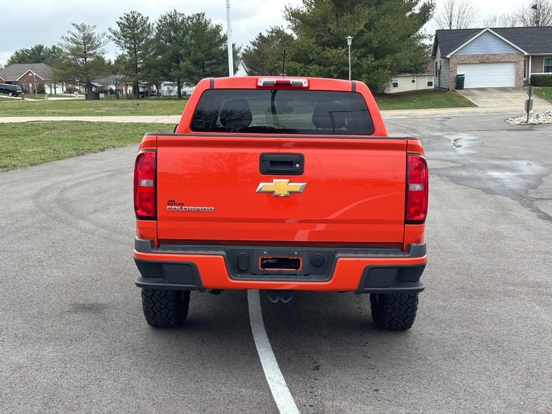 Chevrolet Colorado Vehicle Full-screen Gallery Image 04