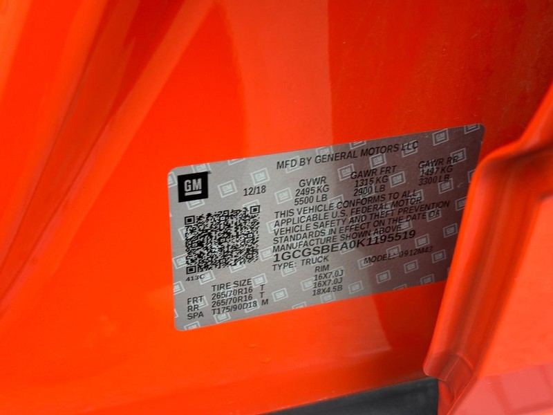 Chevrolet Colorado Vehicle Full-screen Gallery Image 22