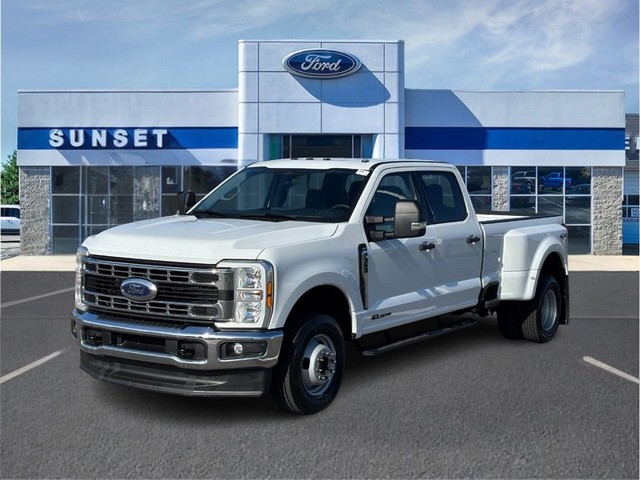 Waterloo IL 2025 Ford Super Duty F-350 DRW more details - ford super duty f-350 drw
