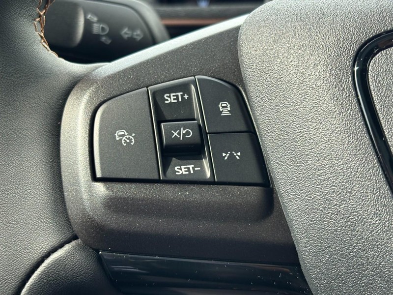 Ford Mustang Mach-E Vehicle Full-screen Gallery Image 17