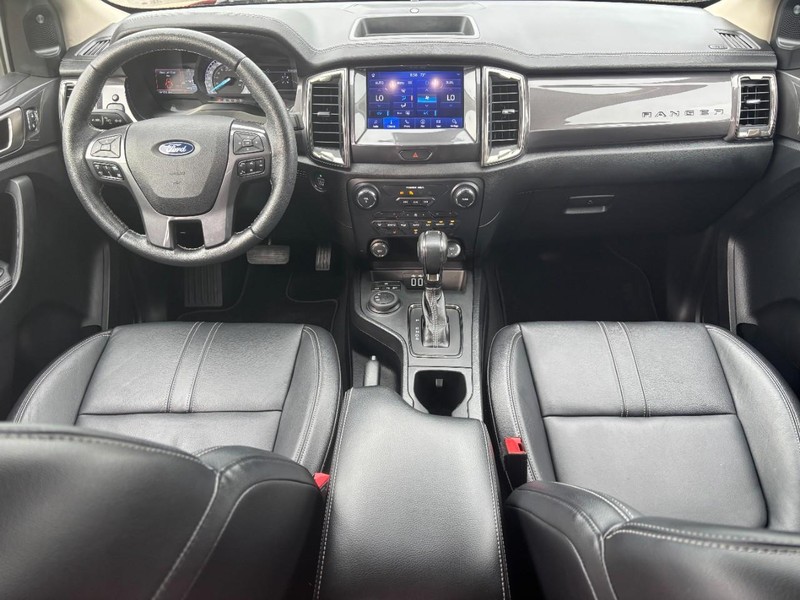 Ford Ranger Vehicle Full-screen Gallery Image 11