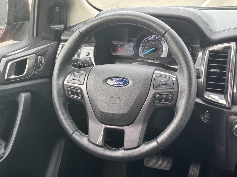 Ford Ranger Vehicle Full-screen Gallery Image 12