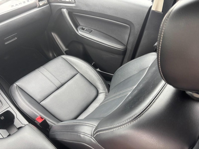 Ford Ranger Vehicle Full-screen Gallery Image 14