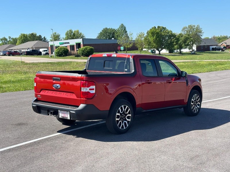 Ford Maverick Vehicle Full-screen Gallery Image 03