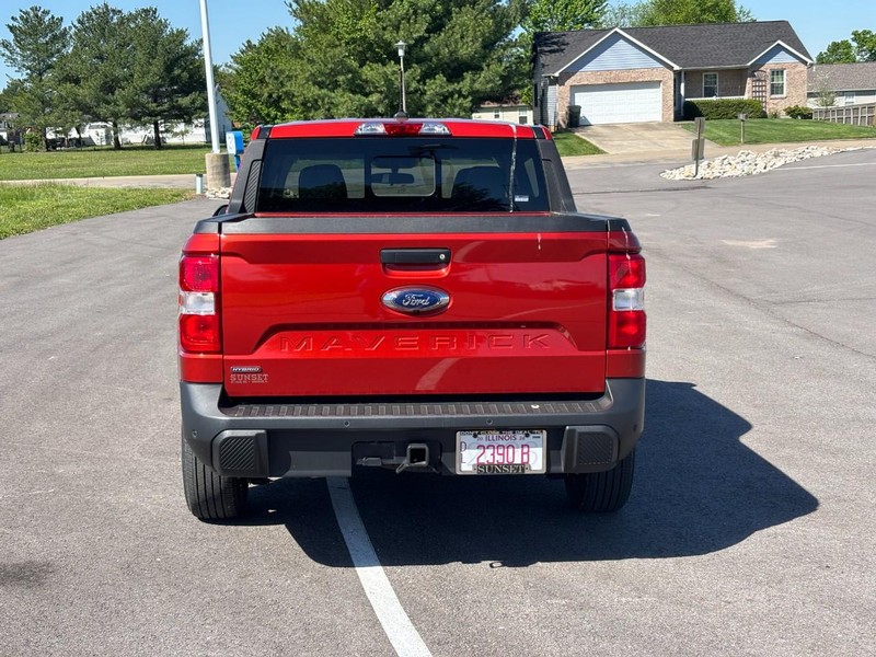 Ford Maverick Vehicle Full-screen Gallery Image 04