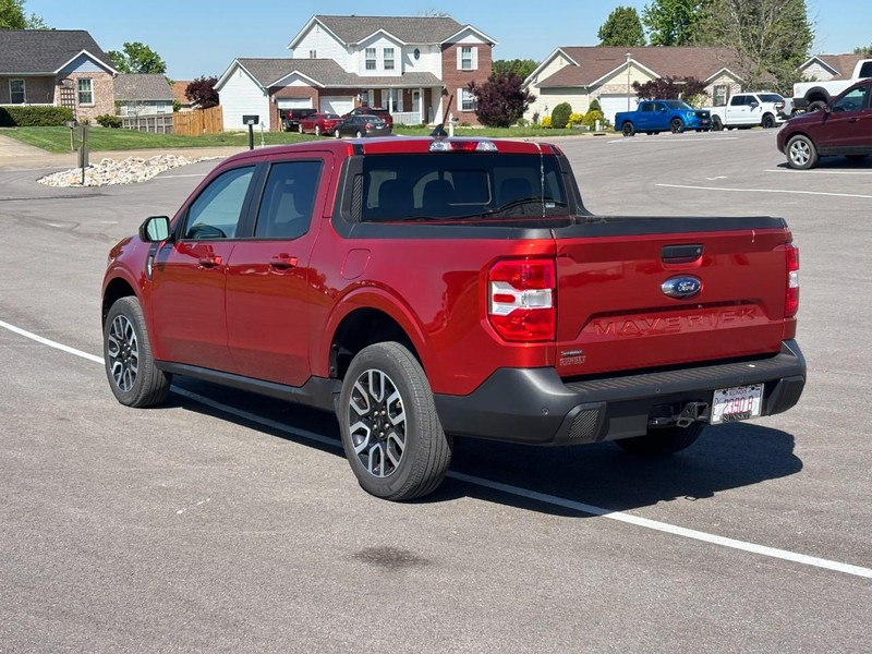 Ford Maverick Vehicle Full-screen Gallery Image 05