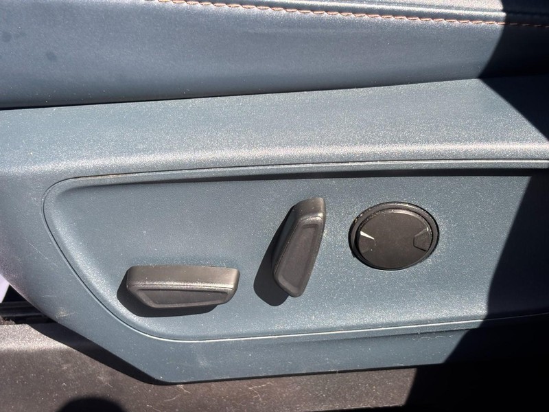 Ford Maverick Vehicle Full-screen Gallery Image 15