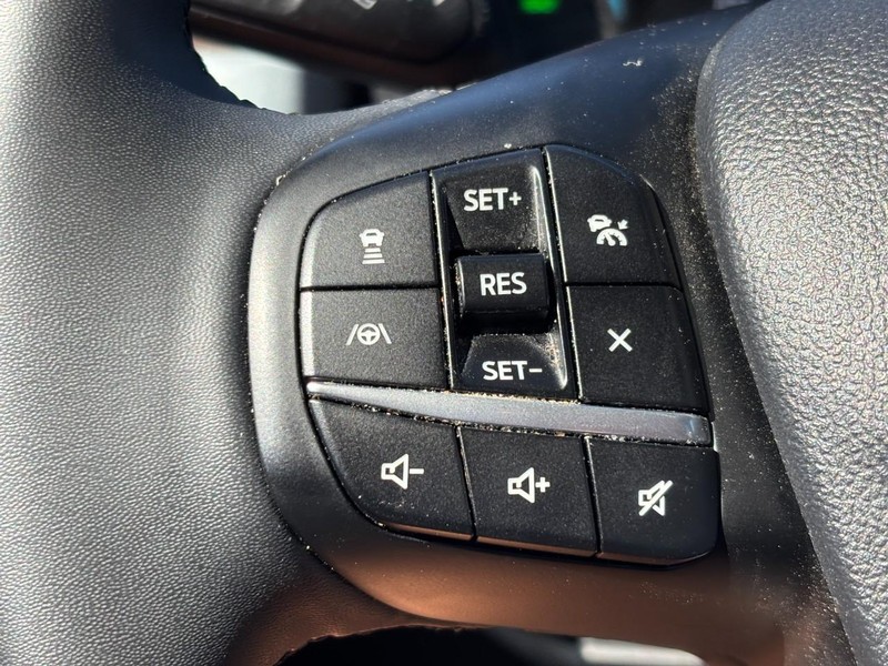 Ford Maverick Vehicle Full-screen Gallery Image 17