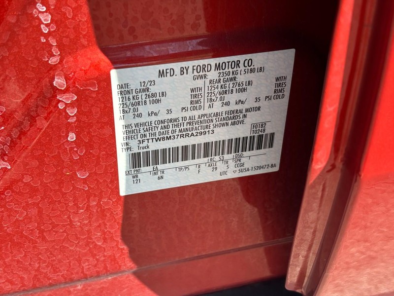 Ford Maverick Vehicle Full-screen Gallery Image 23