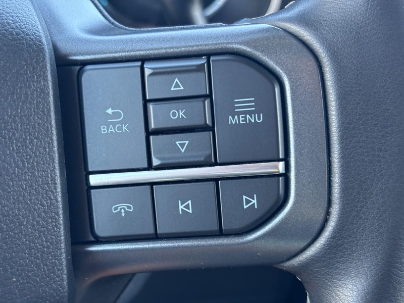 Ford F-150 Vehicle Full-screen Gallery Image 19