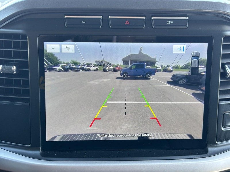 Ford F-150 Vehicle Full-screen Gallery Image 23
