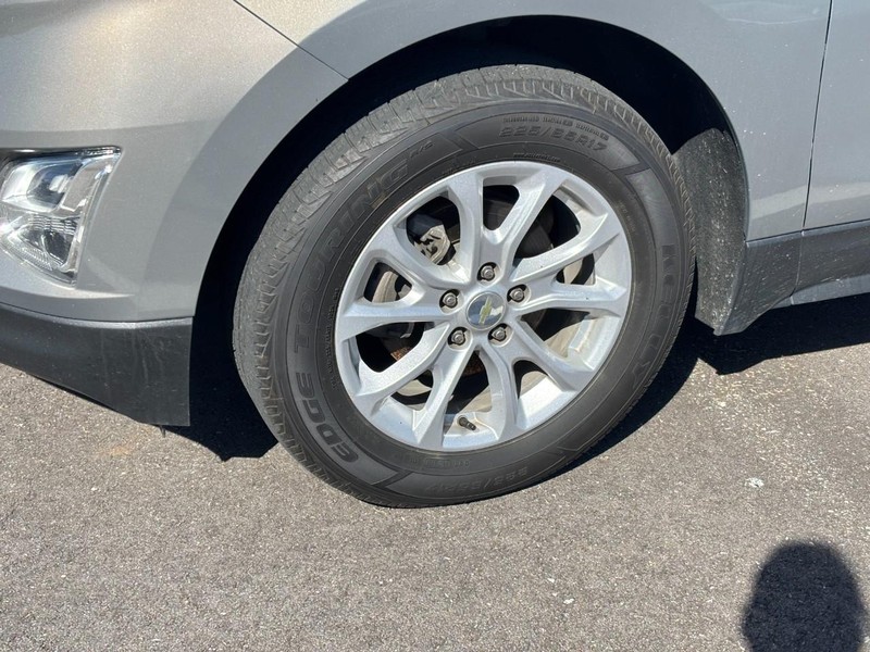 Chevrolet Equinox Vehicle Full-screen Gallery Image 04