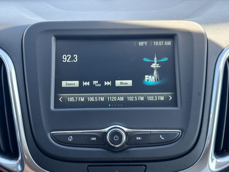 Chevrolet Equinox Vehicle Full-screen Gallery Image 20