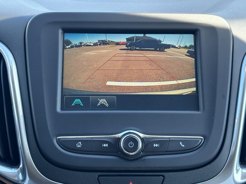 Chevrolet Equinox Vehicle Full-screen Gallery Image 21