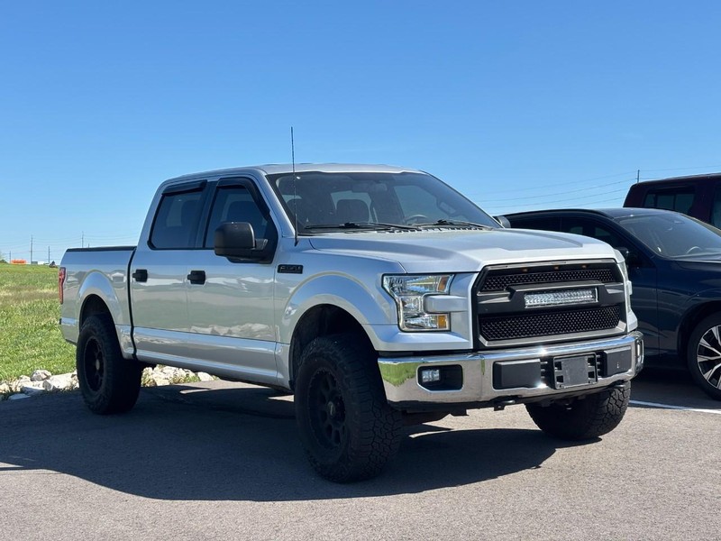 Ford F-150 Vehicle Full-screen Gallery Image 03