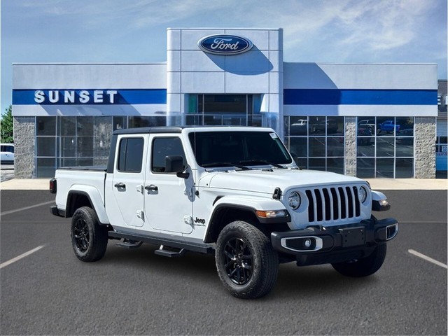 Waterloo IL 2022 Jeep Gladiator more details - jeep gladiator