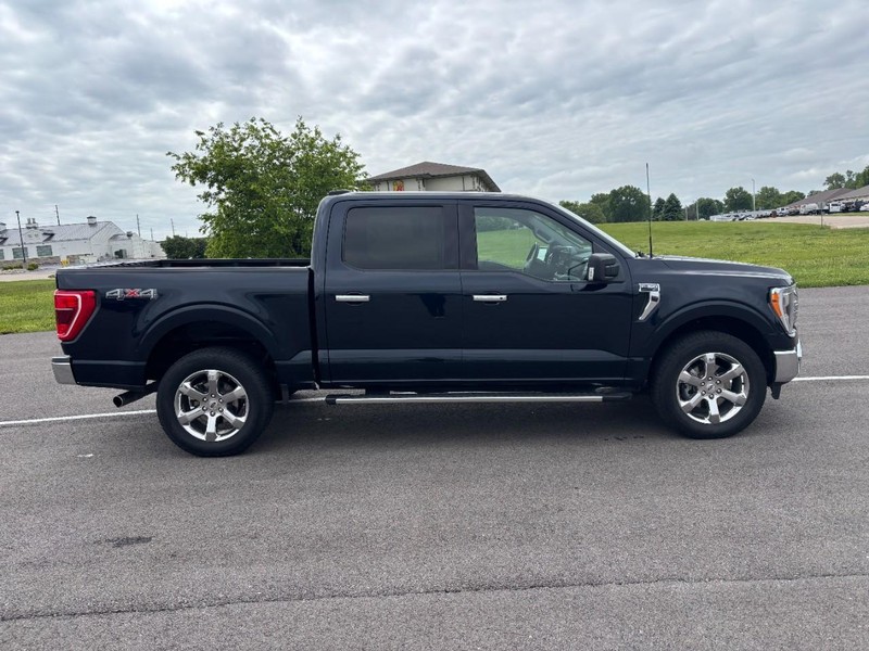 Ford F-150 Vehicle Full-screen Gallery Image 02