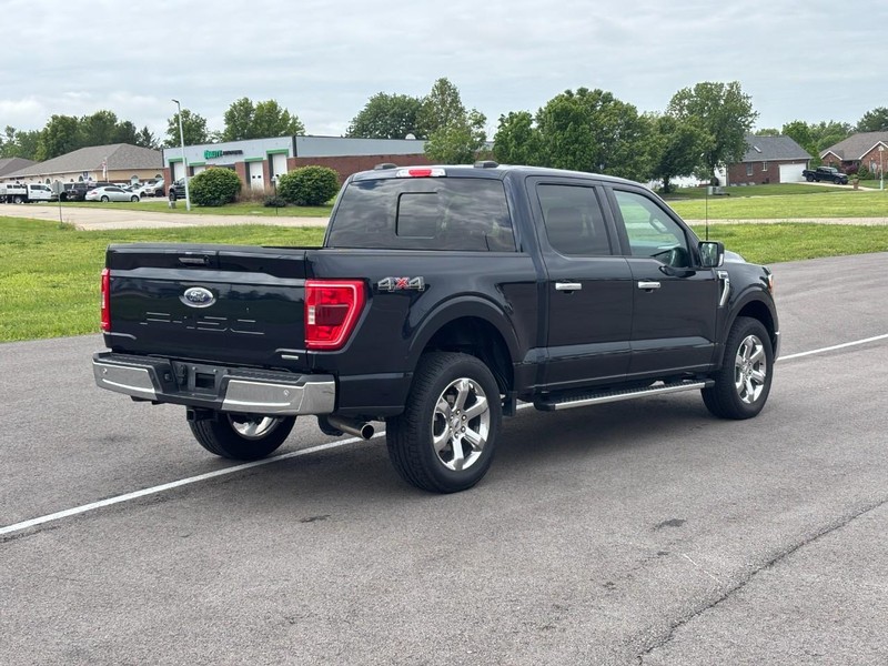 Ford F-150 Vehicle Full-screen Gallery Image 03
