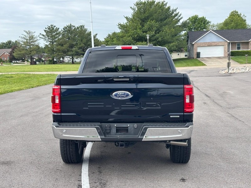 Ford F-150 Vehicle Full-screen Gallery Image 04