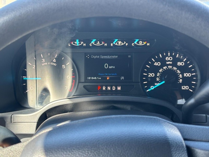 Ford F-150 Vehicle Full-screen Gallery Image 19