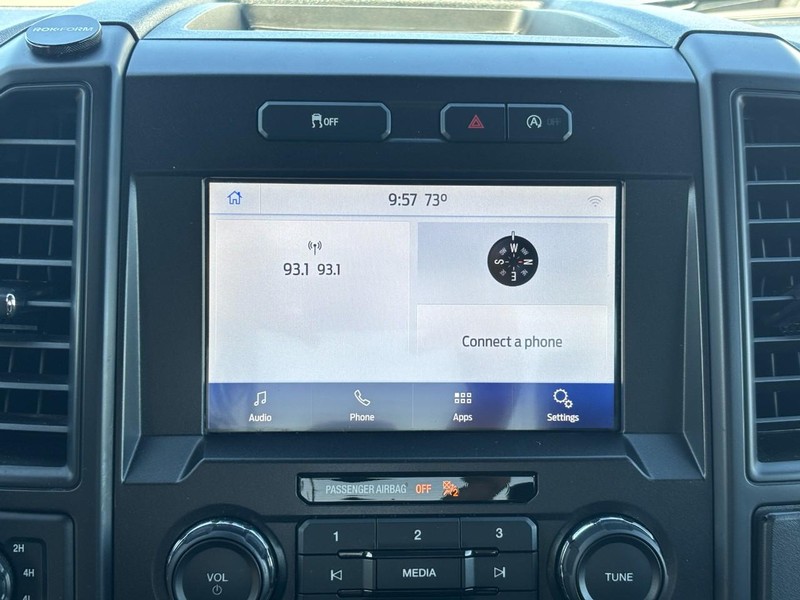 Ford F-150 Vehicle Full-screen Gallery Image 20