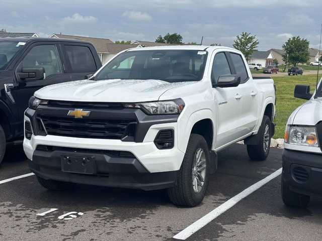 Waterloo IL 2024 Chevrolet Colorado more details - chevrolet colorado