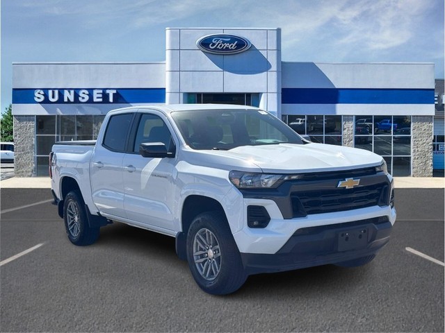 Waterloo IL 2024 Chevrolet Colorado more details - chevrolet colorado