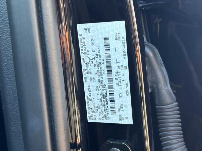 Ford F-150 Vehicle Full-screen Gallery Image 24