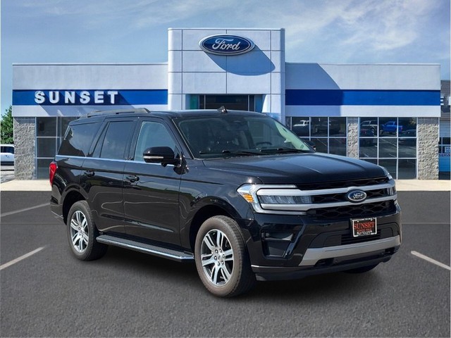 Waterloo IL 2023 Ford Expedition more details - ford expedition