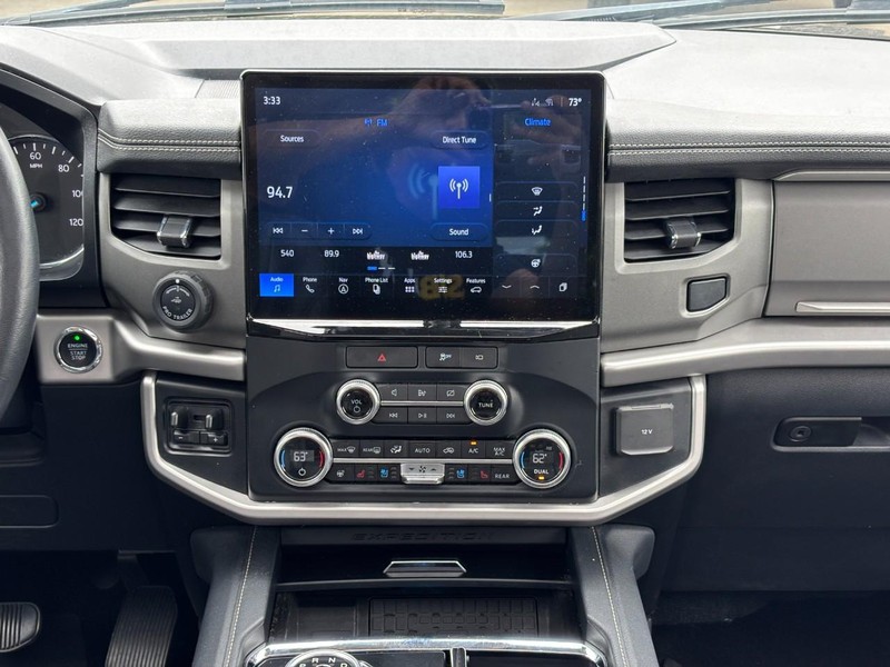 Ford Expedition Vehicle Full-screen Gallery Image 14