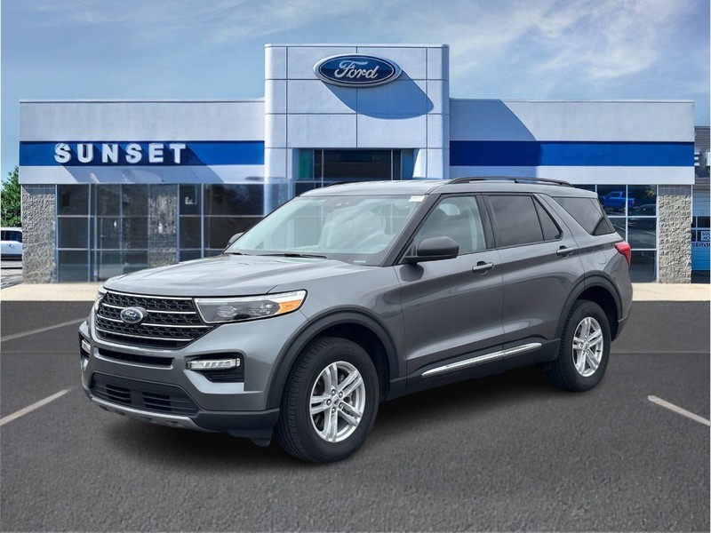Ford Explorer Vehicle Full-screen Gallery Image 01