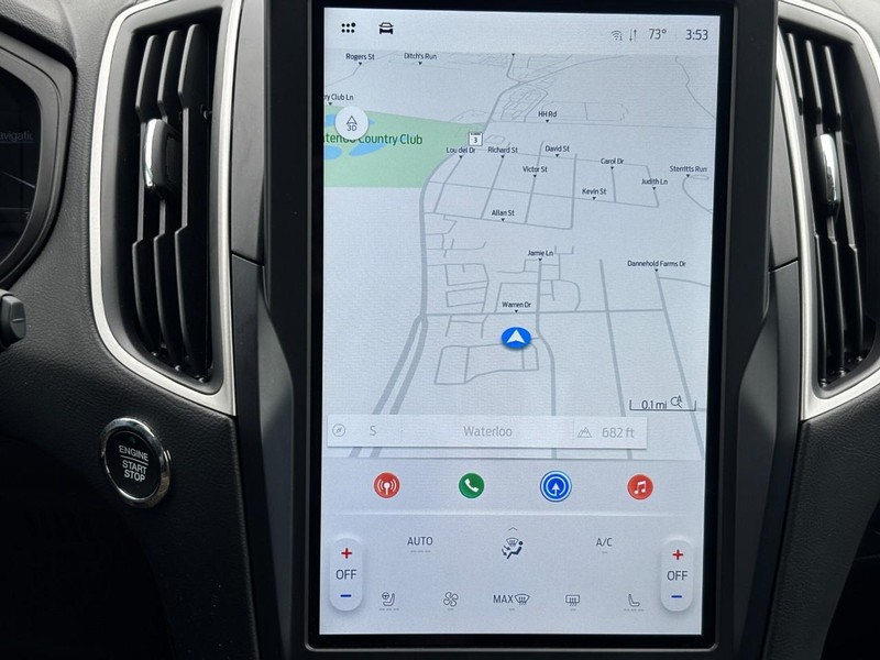 Ford Edge Vehicle Full-screen Gallery Image 22